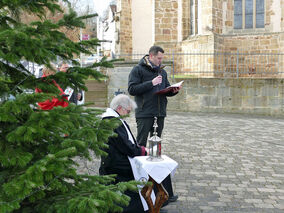 Feier des „Weihnachtsfriedens“ in Naumburg (© Karl-Franz Thiede)